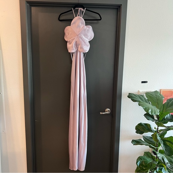 Lovers and Friends Lana Gown Maxi Dress in Lilac Size Small - Picture 4 of 12